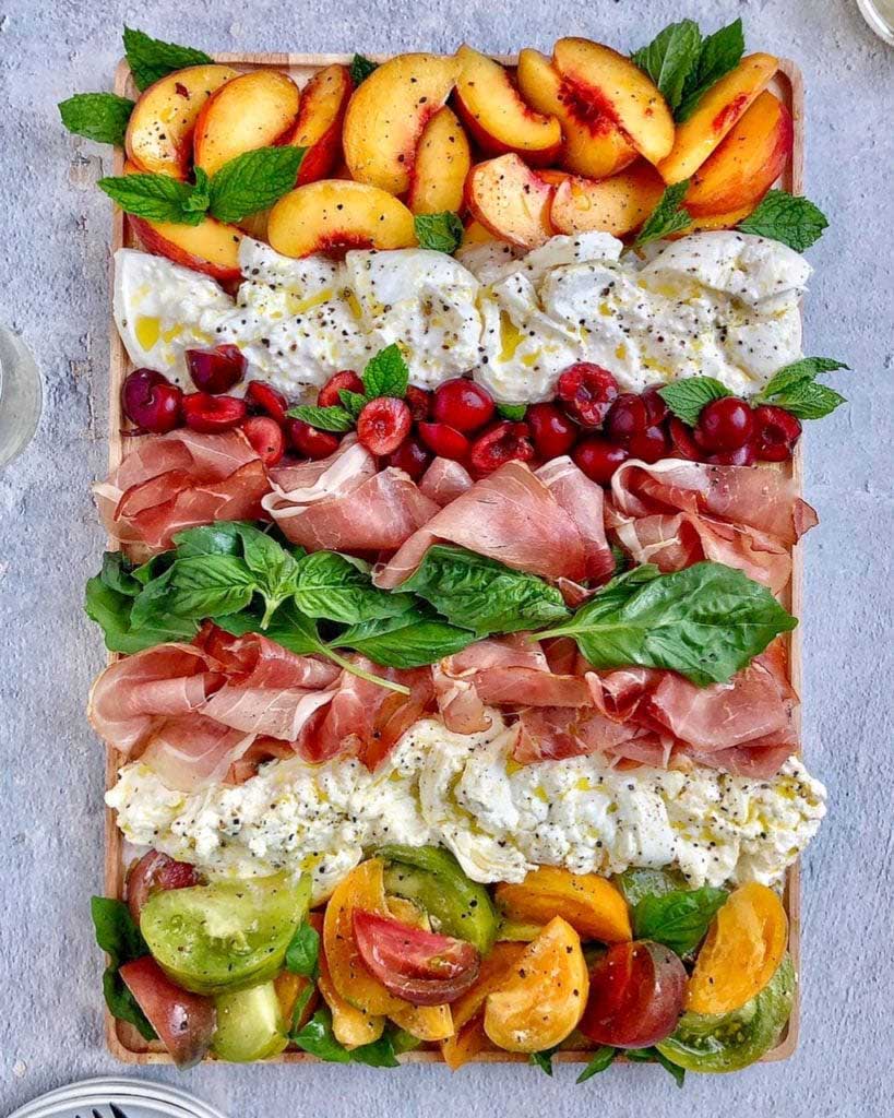 burrata and prosciutto appetizer