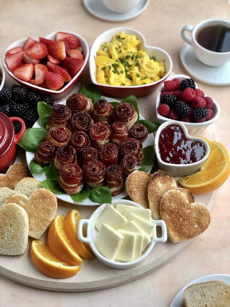 valentines breakfast bacon roses