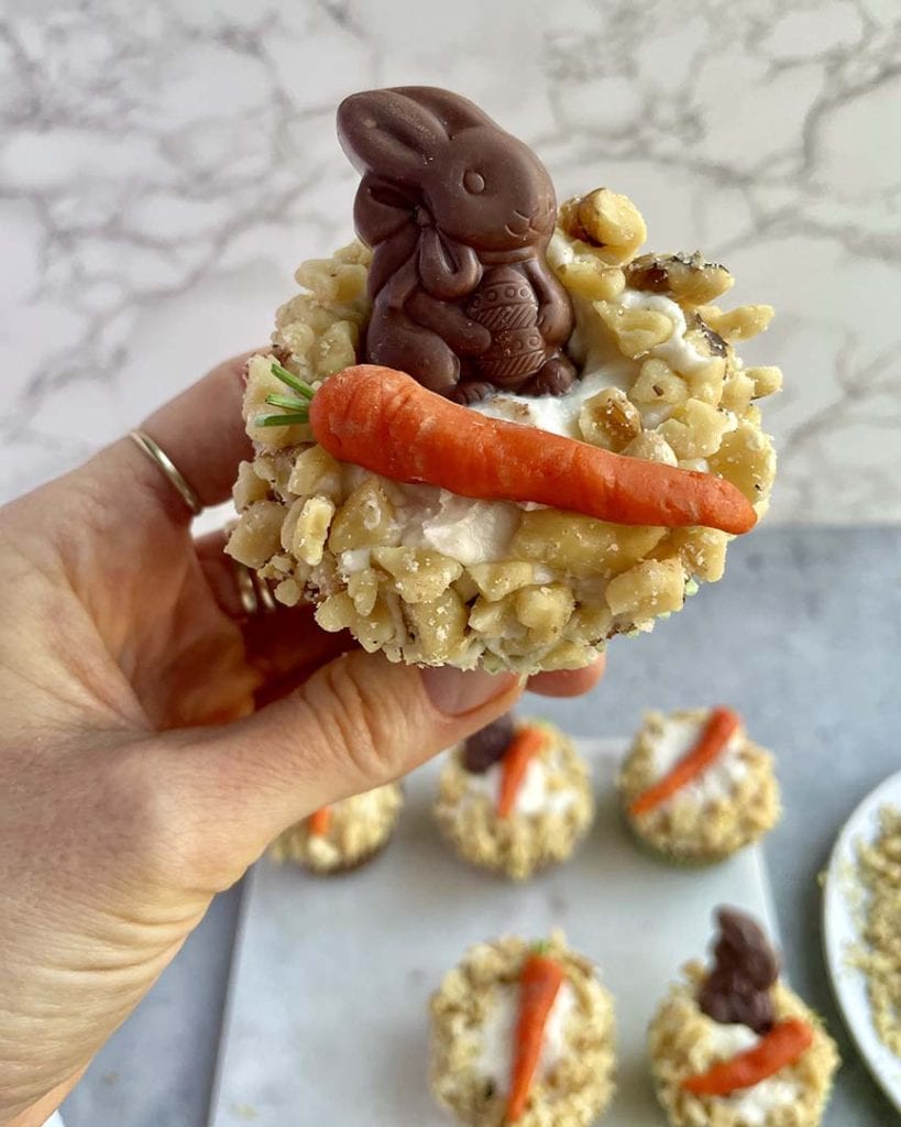 carrot cake easter cupcakes