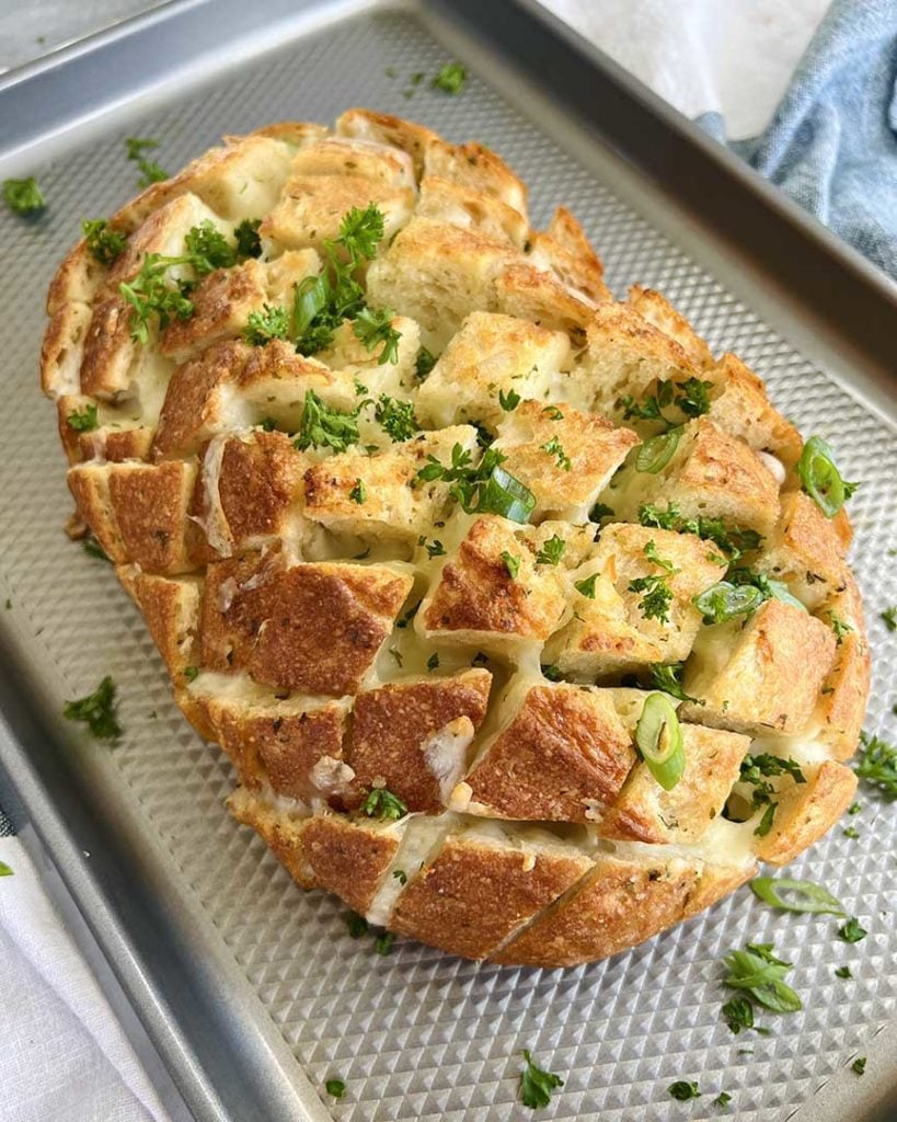 pull apart garlic bread