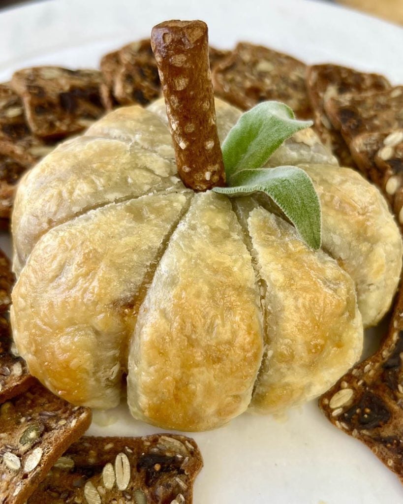 Pumpkin Baked Brie in Puff Pastry