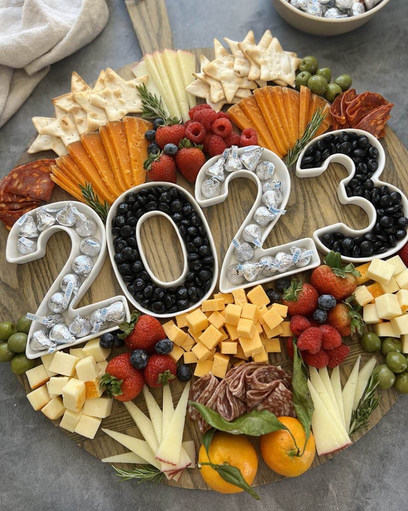 new year's eve charcuterie board