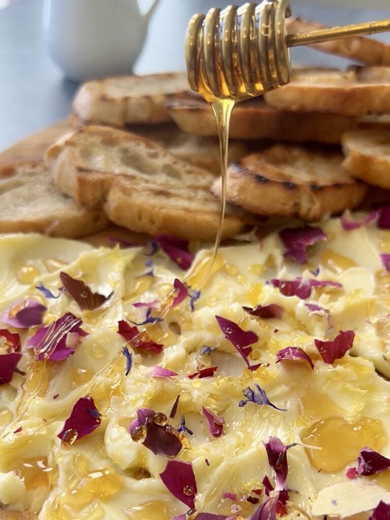 butter board trend honey dipper