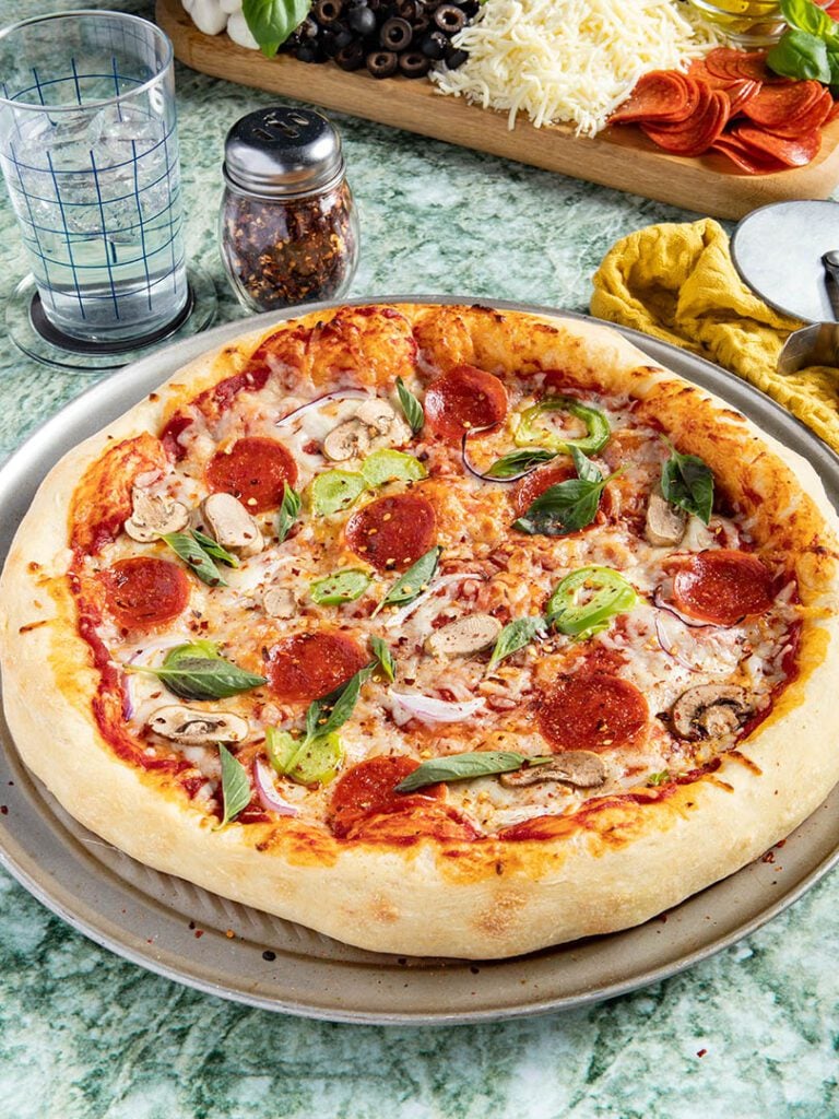 how to layer pizza toppings