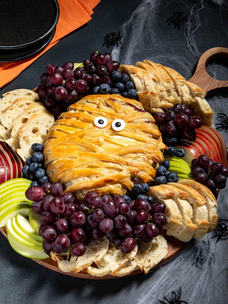 Halloween Baked Brie Mummy