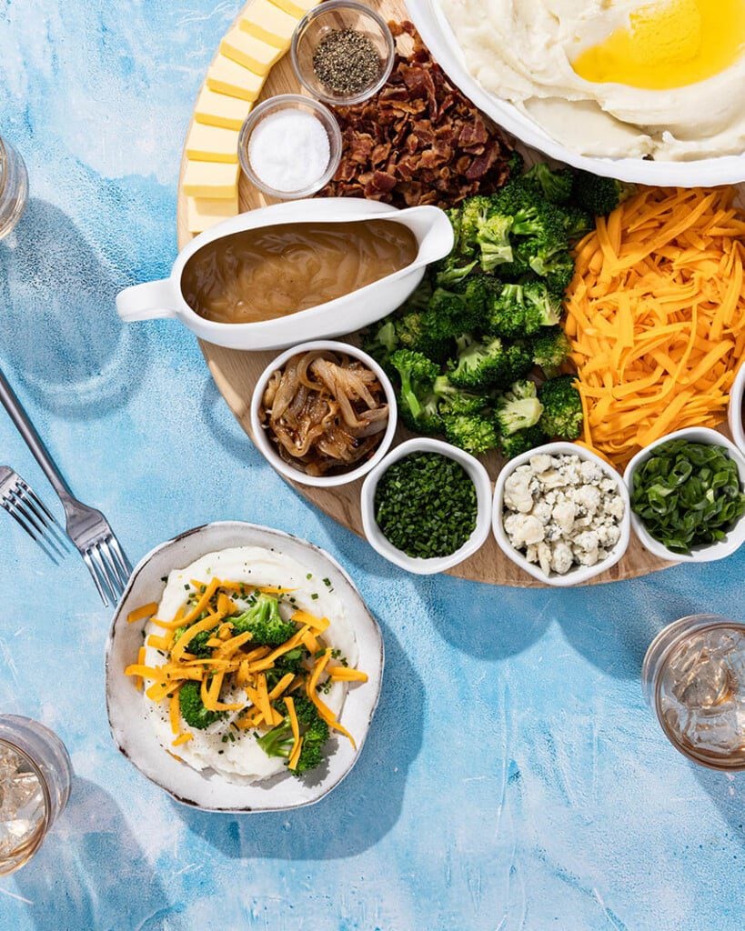 what goes good with mashed potatoes