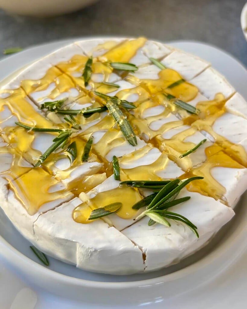 Baked brie & honey